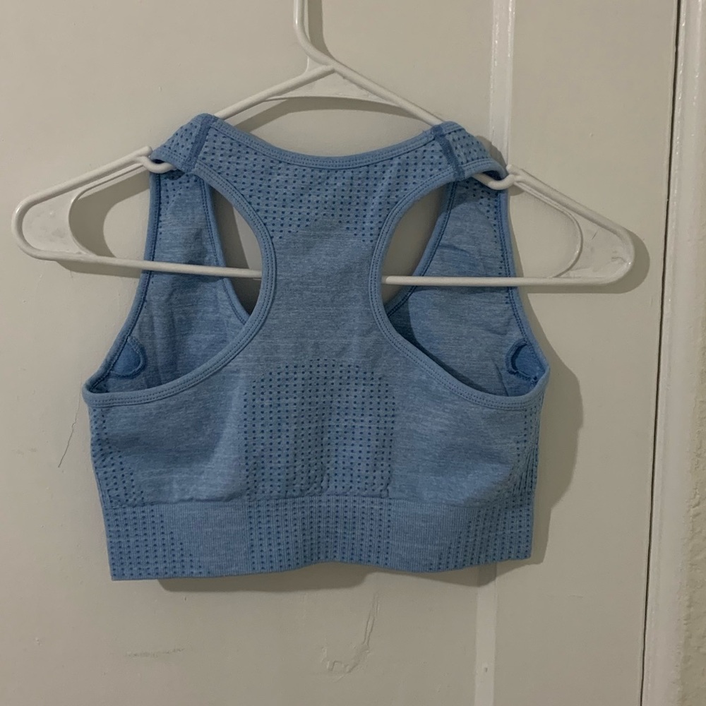 athletic wear top